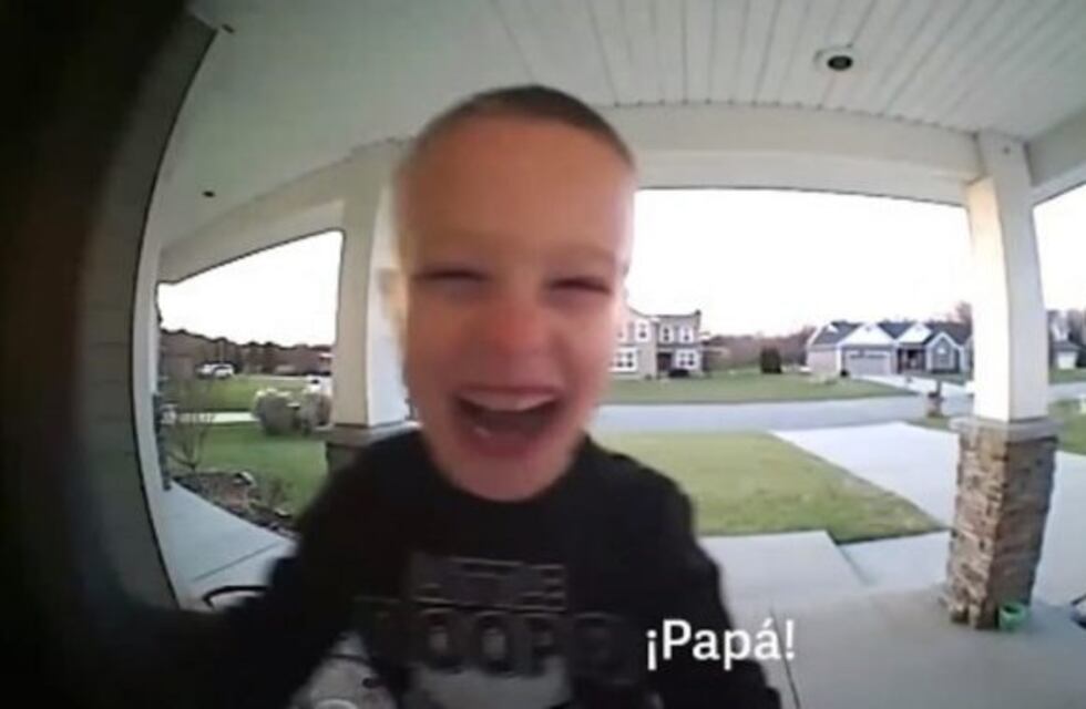 El divertido video del nene que no sabe poner los dibujitos