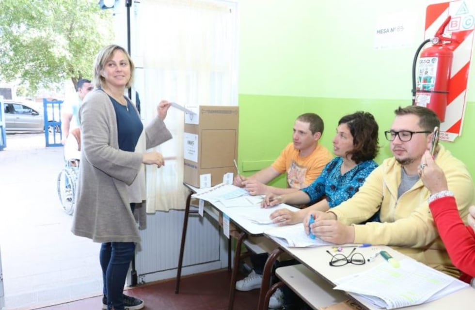Votó Mercedes Moreno "Confío que haremos una buena elección en Nación y Provincia y con mucha expectativa a nivel local"