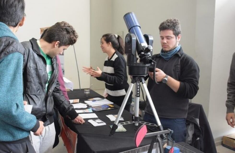 Arranco la Muestra de Carreras de la Universidad Nacional de Córdoba