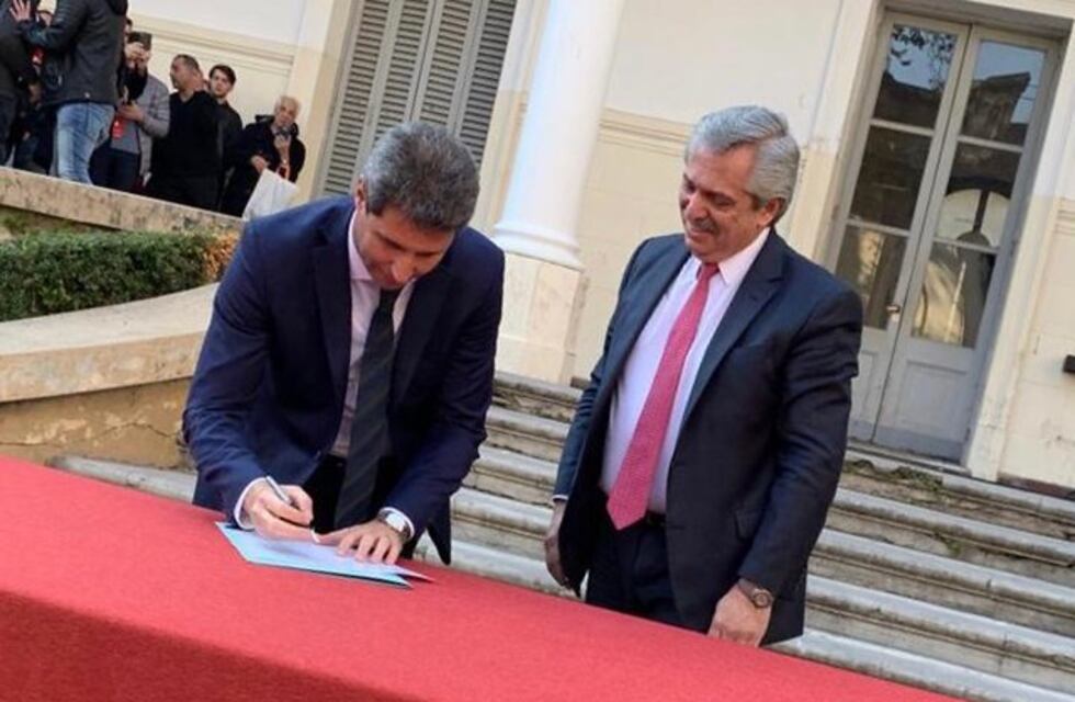 Uñac firmó un acuerdo con Fernández por el Túnel de Agua Negra