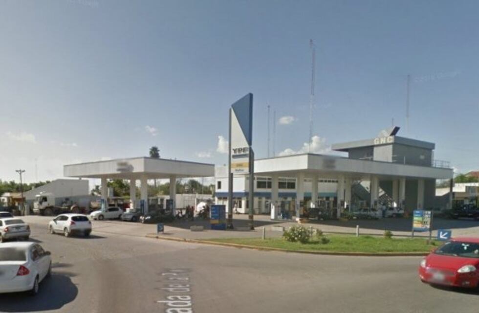 Motochorros apuñalaron a un joven para robarle el celular