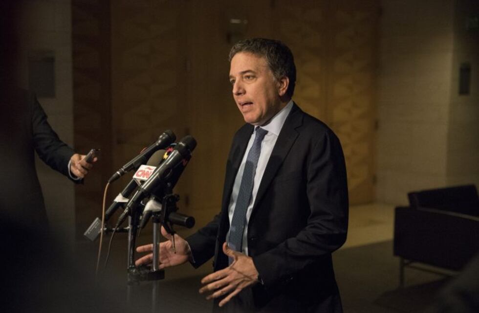Desde Washington, Dujovne dijo que esperan firmar con el FMI a fin de mes y descartó nuevos préstamos