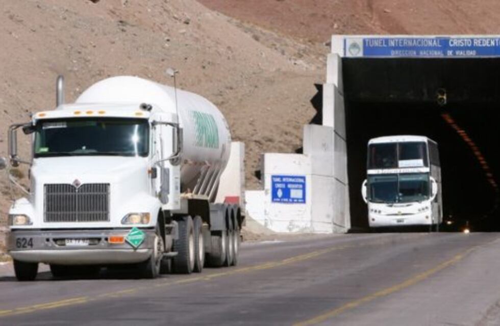 Abrieron el paso a Chile tras permanecer cerrado por el toque de queda