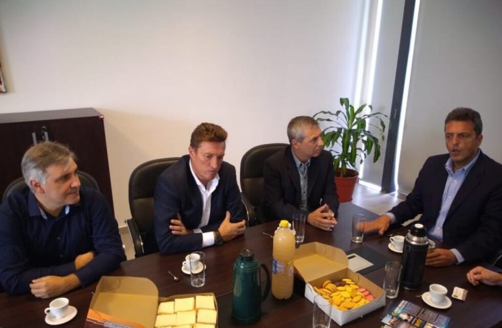 Sergio Massa pasó por San Francisco y le mandó un mensaje a Macri