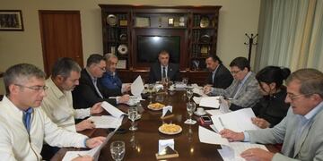 Osvaldo Jaldo se reunió con los presidentes de los diferentes Bloques y acordaron la fecha de la nueva sesión\u002E