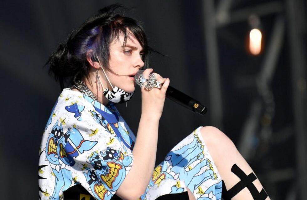 YouTube celebra a Billie Eilish con el primer “video infinito” creado de miles de covers