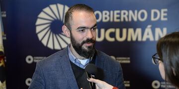 El científico actualmente vive en Suecia\u002E