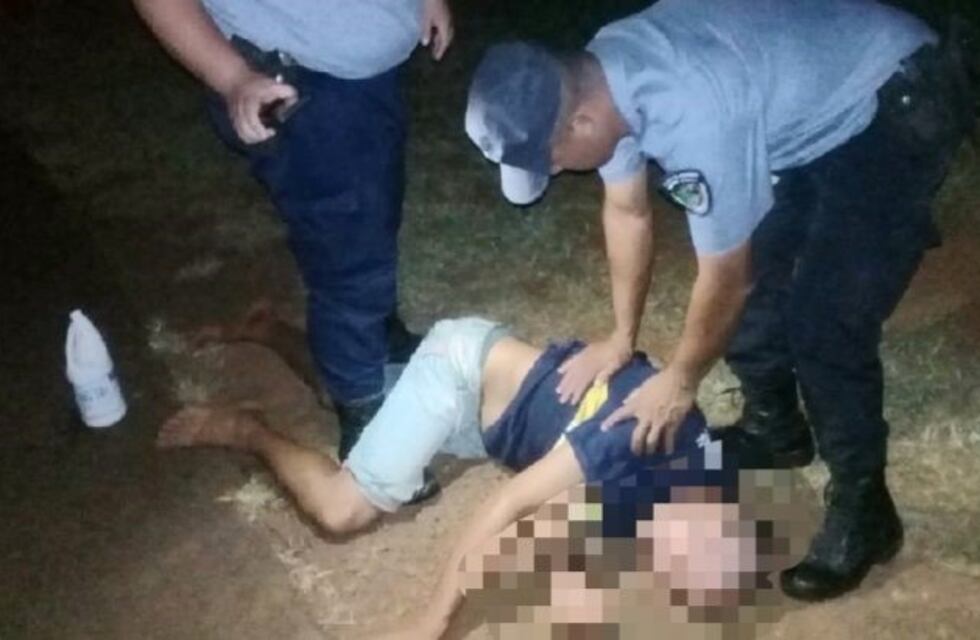 La policía le salvó la vida a un hombre que ingirió lavandina