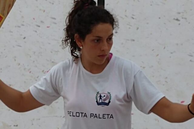 Cinthia Pinto jugadora de Pelota a Paleta\u002E (As\u002E Misionera de Pelota)