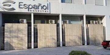 La víctima fue derivada al Hospital Español de Rosario\u002E (@gbelluati)