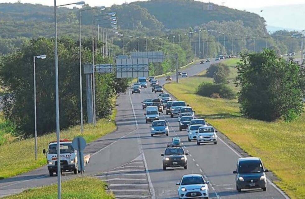 Retiran el explosivo y es normal el tránsito en la autopista a Carlos Paz