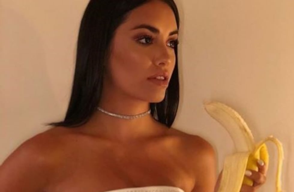 La foto íntima que Lali Espósito le envió a su novio desde una de sus giras