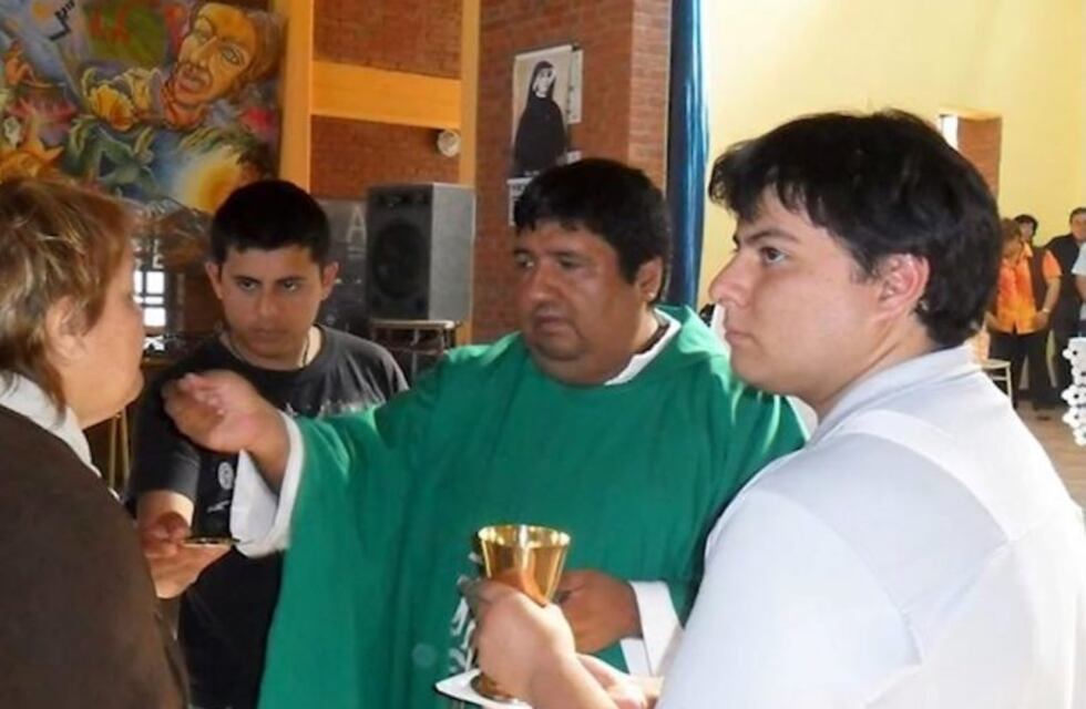 Dura réplica de Barrientos ante la medida adoptada por el Vaticano en su contra