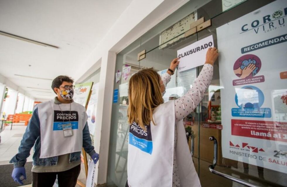 Clausuraron 'Super Rioja' por tener productos vencidos y con sobreprecios