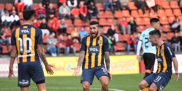 Rosario Central fue advertido por la Federación Santafesina de Fútbol por incluir juveniles en Copa Santa Fe\u002E (CARC)