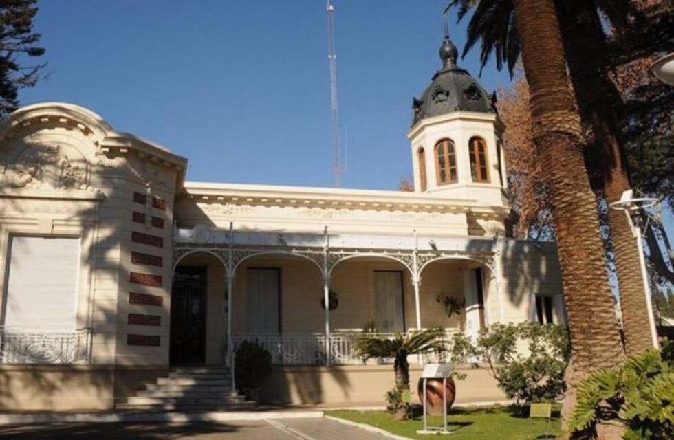 Llegó del exterior y se fue a comer un asado, terminó preso