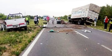 Choque entre un camión y una camioneta cerca de González Moreno (Master News)