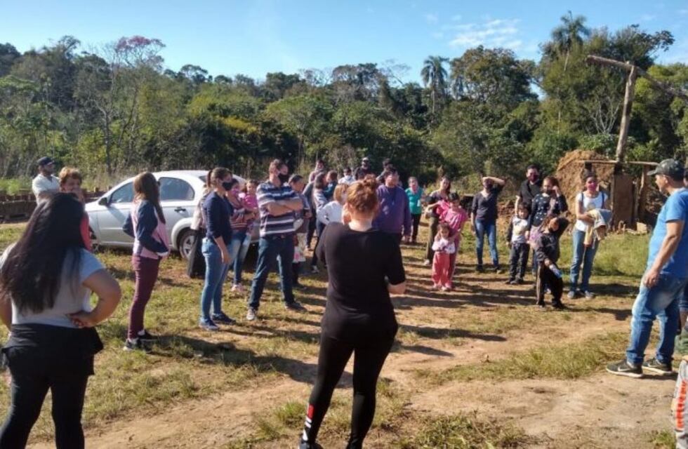 Atacaron con piedras y palos a integrantes de una escuela especial que fueron a conocer un terreno que les fue cedido