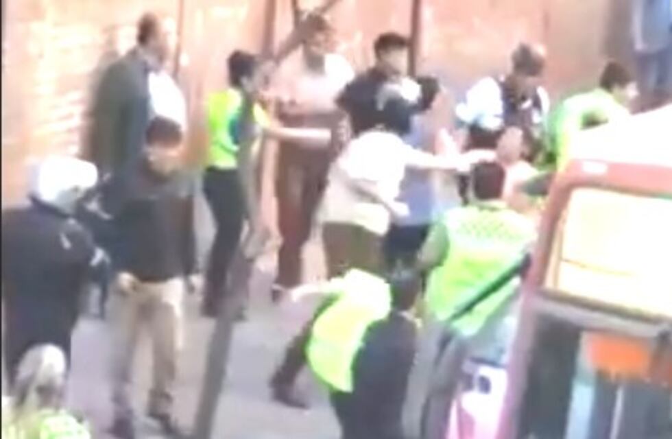 Imputan a los peatones que se agarraron a las piñas con inspectores