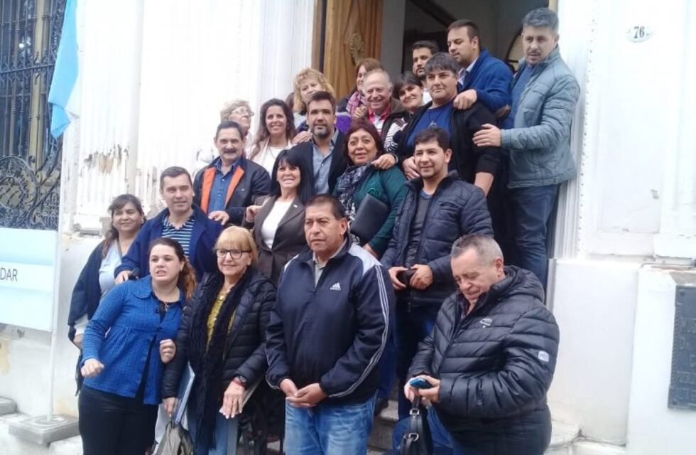 Se presentaron las autoridades y la comisión de seguimiento del Congreso Internacional de Entidades Vecinales