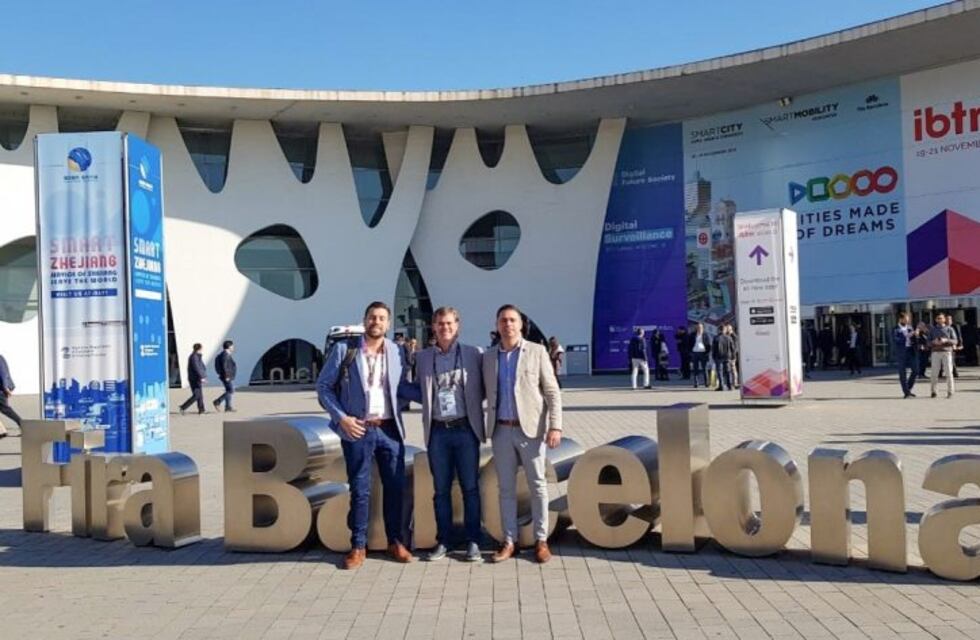 Los intendentes Piaggio y Davico participan de la misión en la Expo Smart Cities de Barcelona