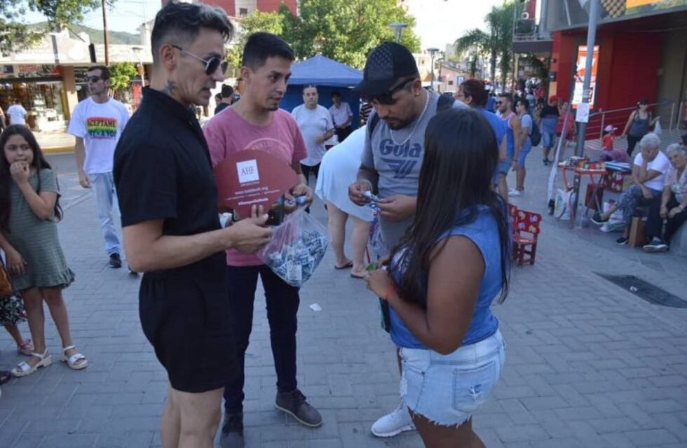 Elenco "Dinamita" y su aporte a la prevención del HIV en Carlos Paz