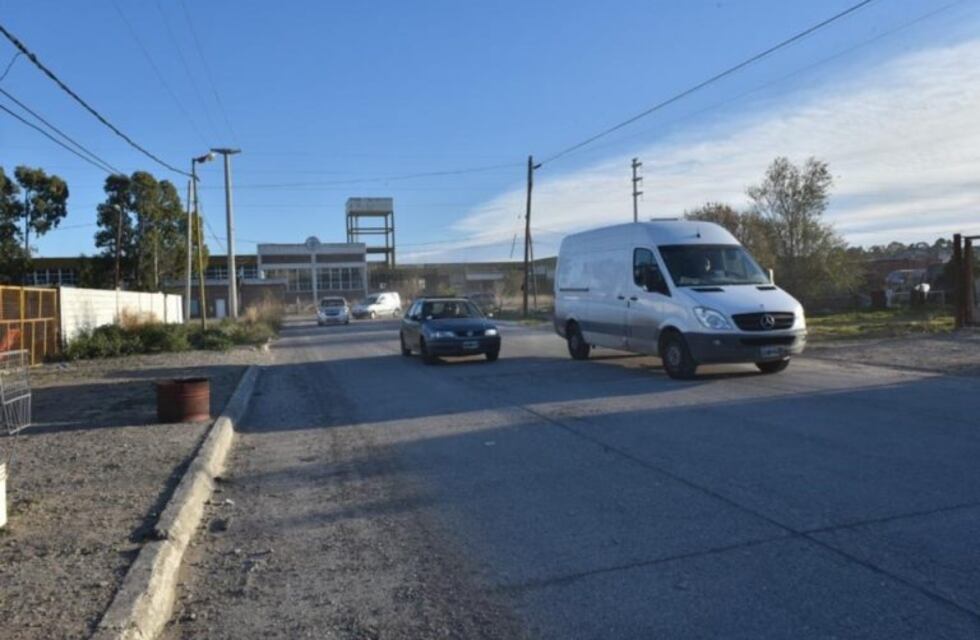 Vecinos del barrio San Pablo protestan ante el desvío vehicular  del acceso a la ciudad