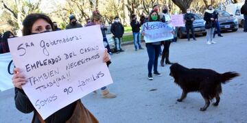 Trabajadores del "Casino del Río" reclaman el regreso a la actividad tras el coronavirus