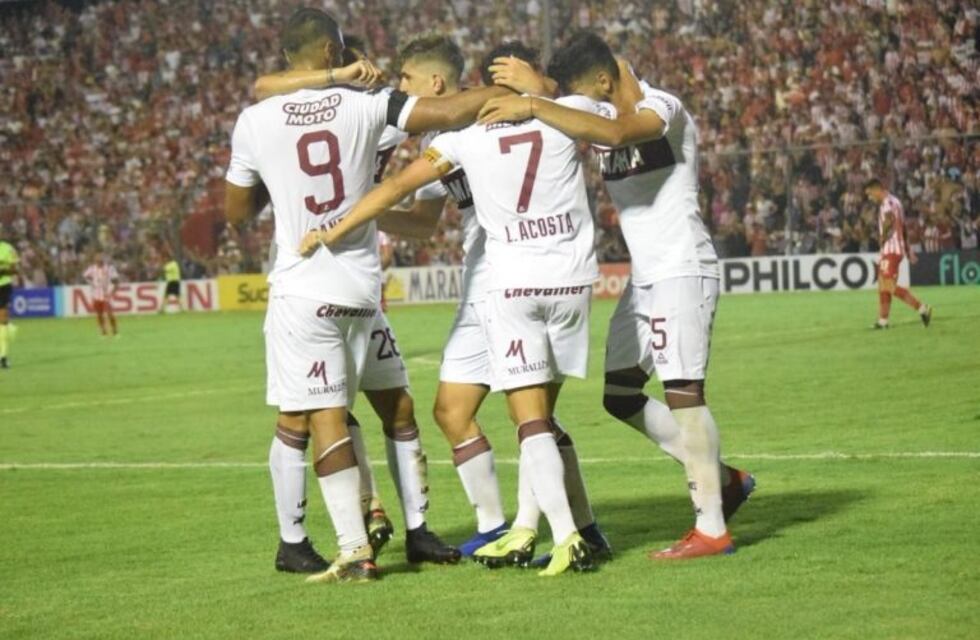 A Belgrano lo siguen favoreciendo los resultados de los rivales directos