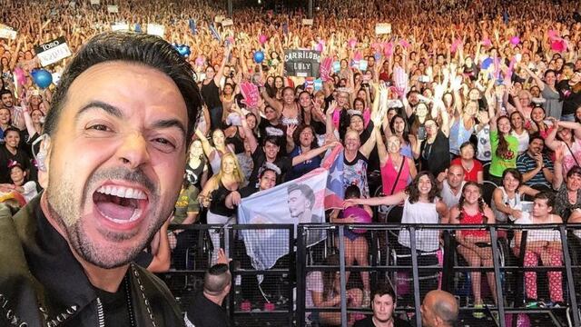 Luis Fonsi, y su selfie en Villa María