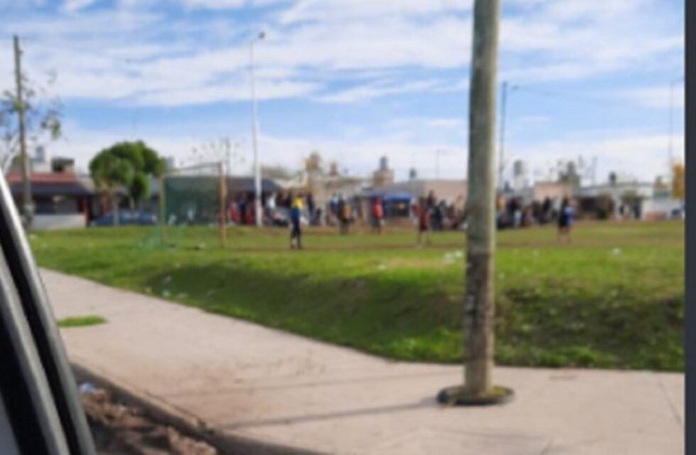 Policías desarticularon un partido de fútbol en un violento operativo