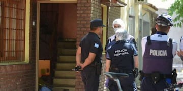Los asaltantes encapuchados entraron a la casa mientras el dueño dormía. Claudio Gutiérrez / Los Andes. Archivo