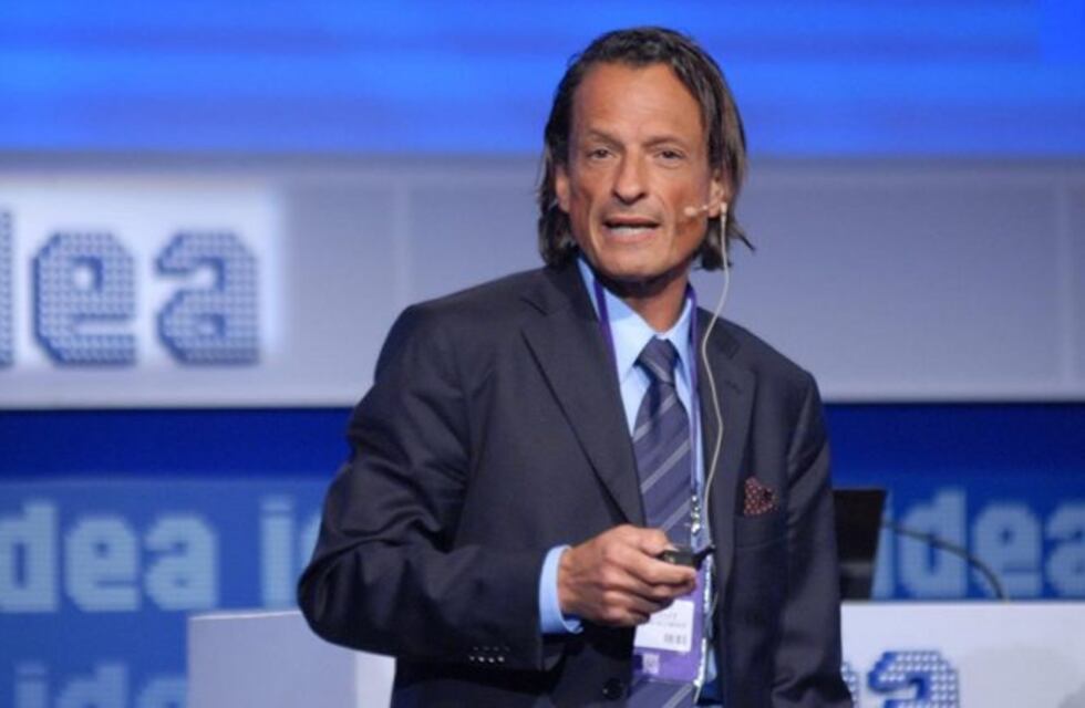 El dueño de Swiss Medical compró el 40% de América TV