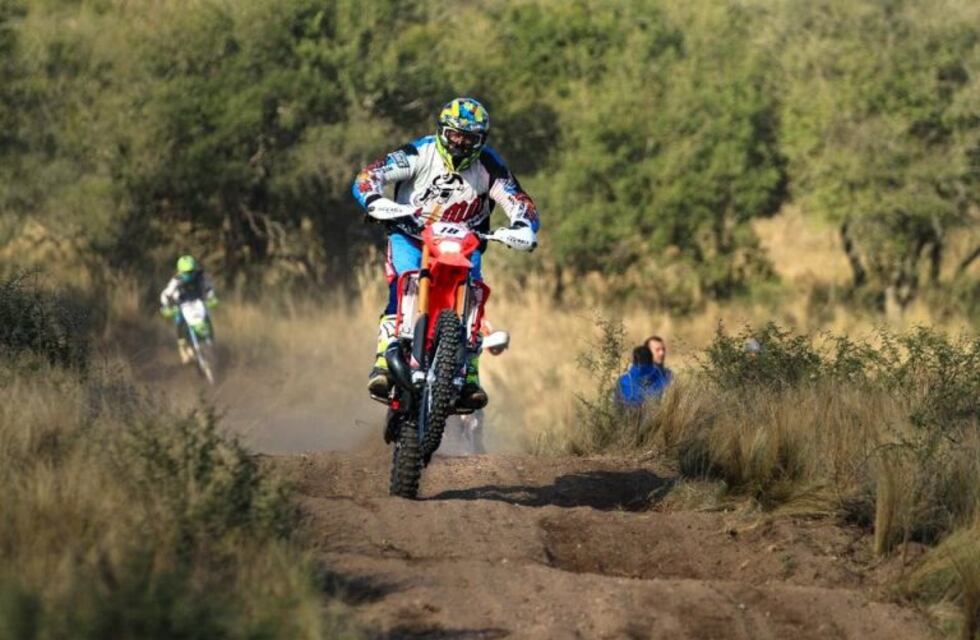 El motociclismo enduro se suma al Desafío del Xanaes
