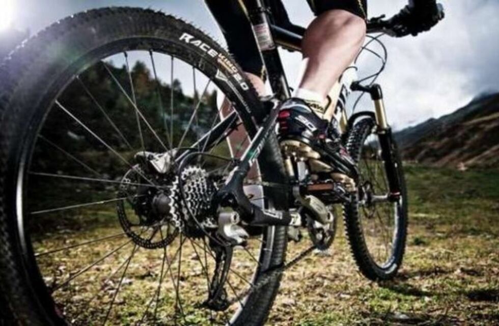 Ciclismo de montaña: una nueva carrera en la Laguna del Indio