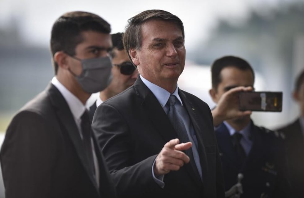 Jair Bolsonaro se burla del coronavirus: organizará un asado y un partido de fútbol