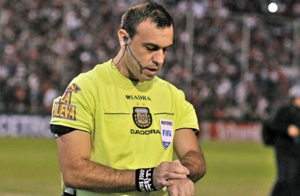 Central y Newell's ya conocen los árbitros de sus encuentros de la fecha 21 de la Superliga