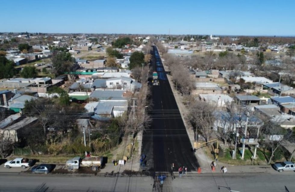 Alvear recibe más de 6 millones de pesos para obras de asfaltado