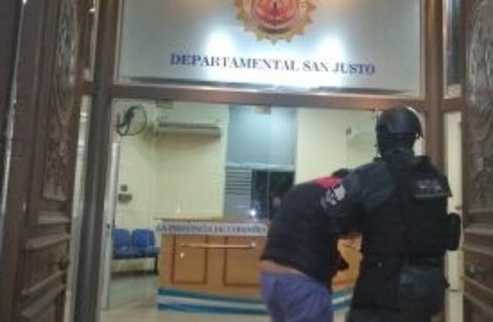 La Francia: dos detenidos con más de 200 dosis de marihuana