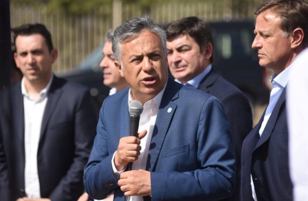 Cornejo: "La economía Argentina está enferma y tiene síntomas"