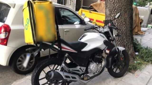 Dos hombres habían contactado a la víctima por teléfono exigiéndole que les pague $8.000 de rescate para entregarle el rodado. (Twitter/@NPolicialesBA)