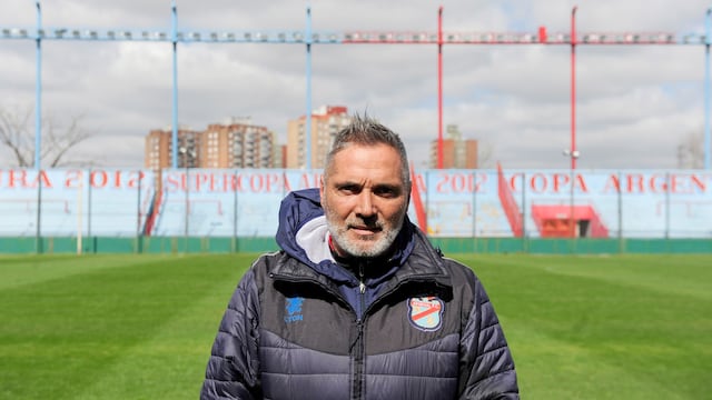 El DT de Arsenal, Sergio Rondina, con elogio para Talleres, próximo rival (La Voz archivo).