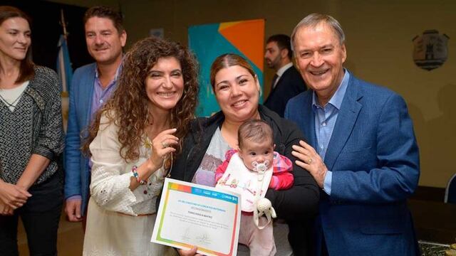 La Provincia aumentó el tope de la licencia por maternidad, lo anunció el gobernador, Juan Schiaretti\u002E (Prensa Gobierno)