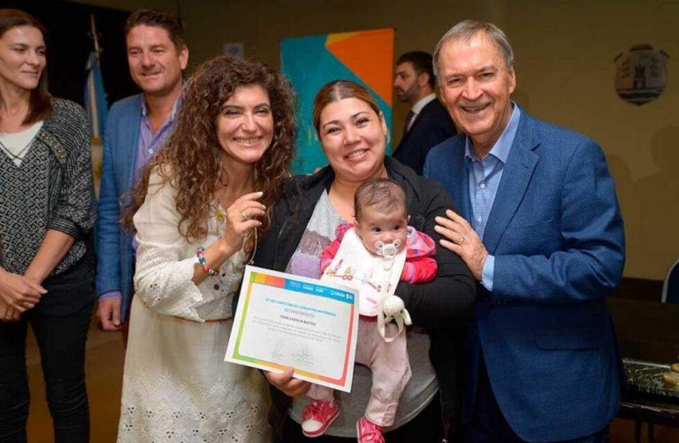 Licencia por maternidad en Córdoba: aumentaron el monto de asignación por cuarto mes