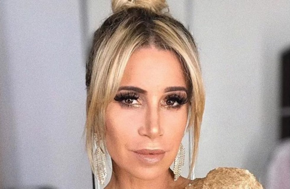 Florencia Peña posó sin bombacha en Instagram para contarle algo a sus seguidores