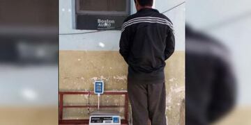 Robó una balanza y fue descubierto por la Policía\u002E