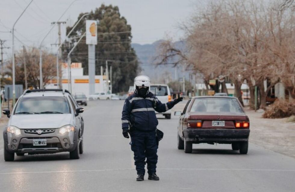 Son casi 100 los policías con coronavirus en San Juan