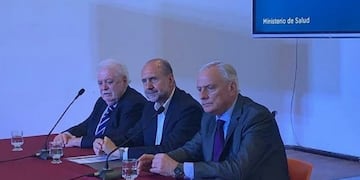 El gobernador Omar Perotti encabezó la conferencia de prensa junto a Carlos Parola\u002E (@joreduperez)