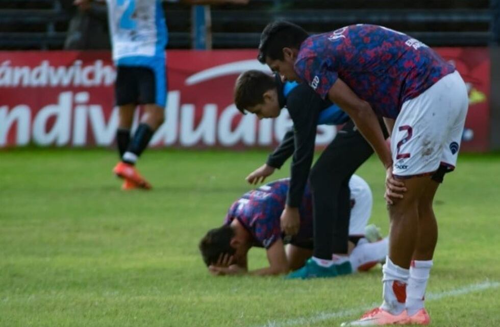 Central Córdoba perdió 2 a 0 y se quedó sin ascenso