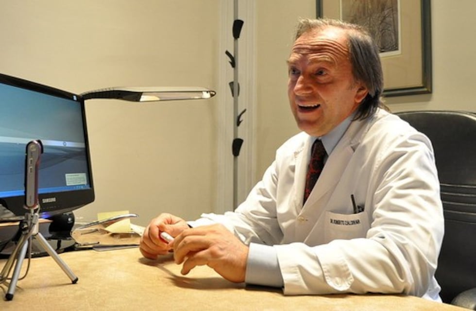 Roberto Zaldívar, entre los cien oftalmólogos más influyentes del mundo